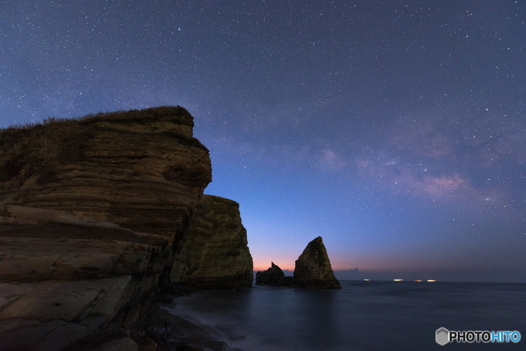 天の川と夜明け