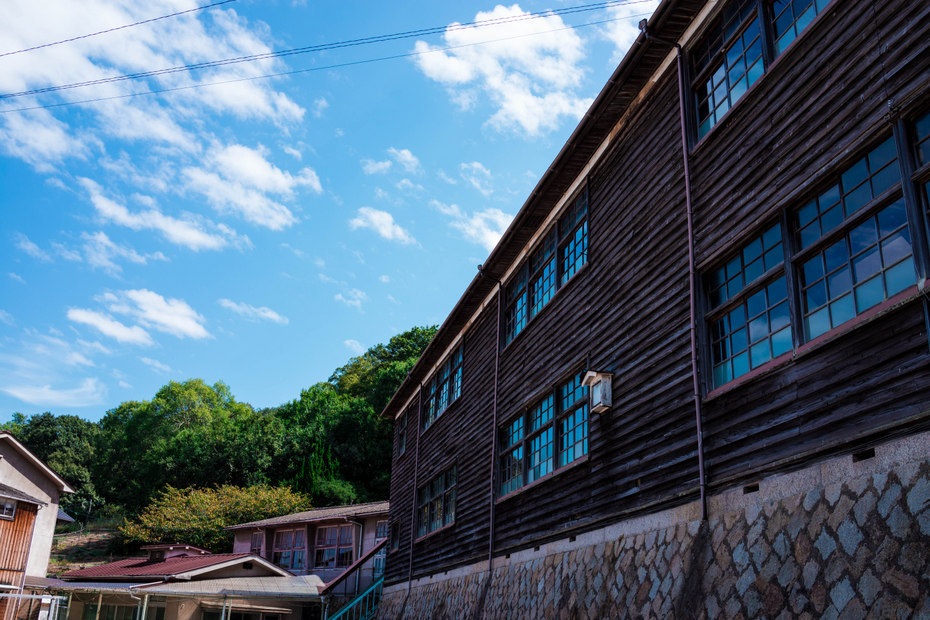 真鍋島行　島の学校