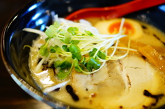 鶏白湯ラーメン