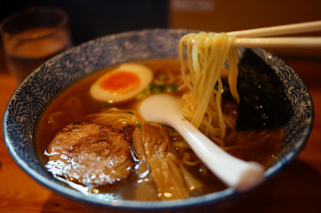 醤油ラーメン(中)