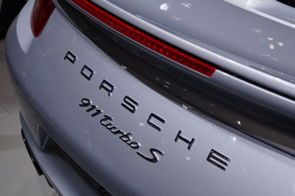 PORSCHE 911 turboS