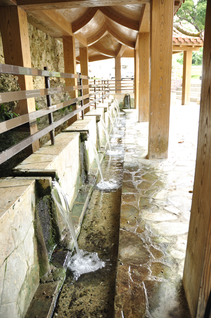 金式町の湧水