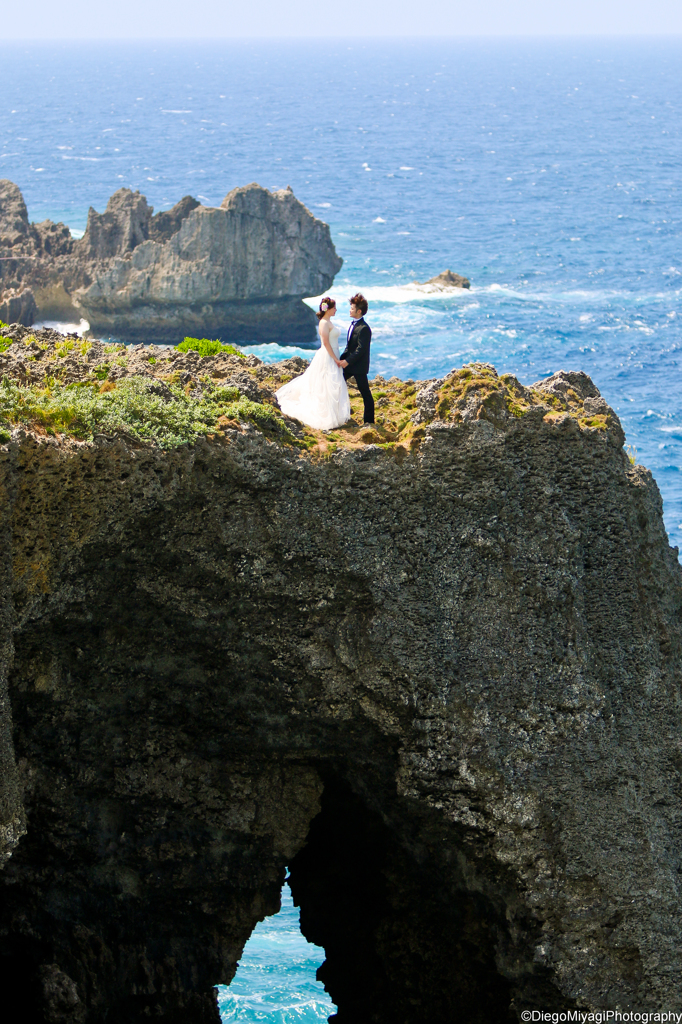 The big wedding ... in Manzamou (万 座 毛)