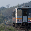 朝日を浴びる列車