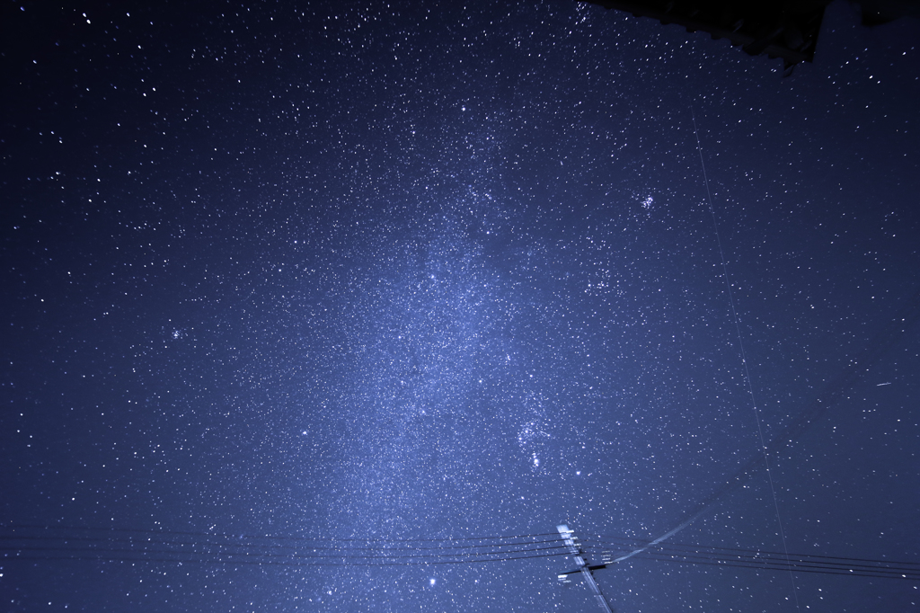 オリオン座と宇宙駆ける衛星