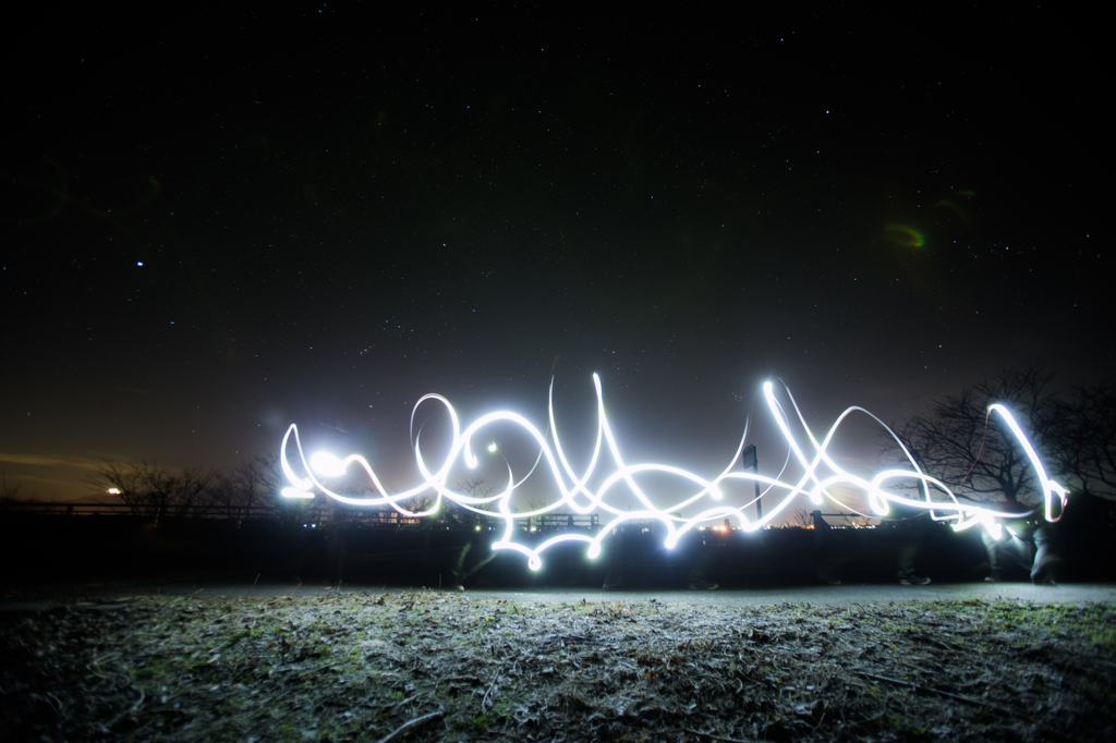 Light Dance.