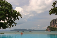 海に溶ける午後