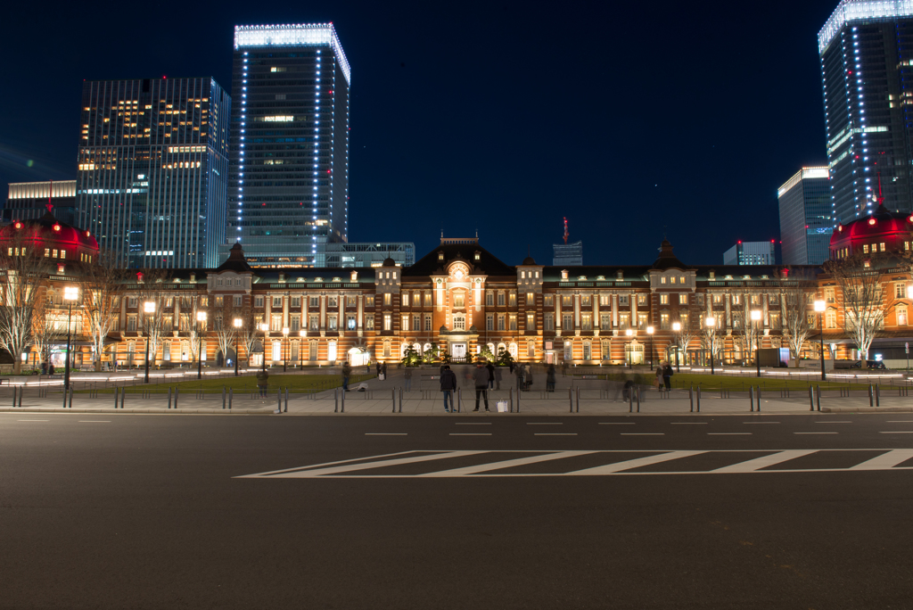 新春×東京駅＝