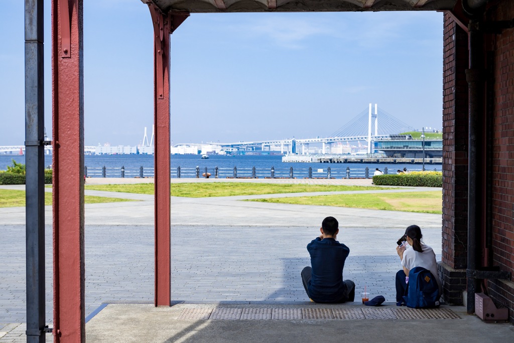 2人の距離が関係を物語る