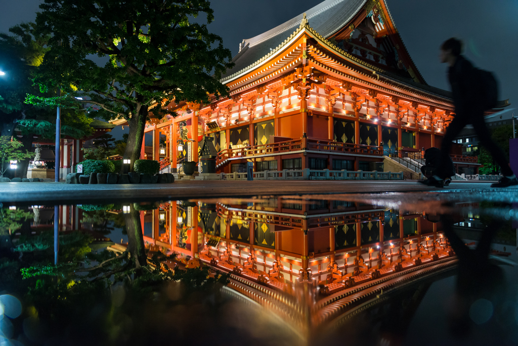 鏡の世界
