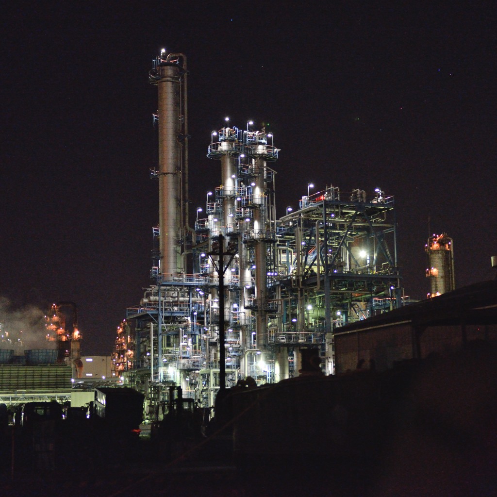 night view of the factory　2