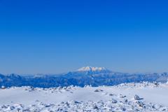蓼科山山頂より御嶽山