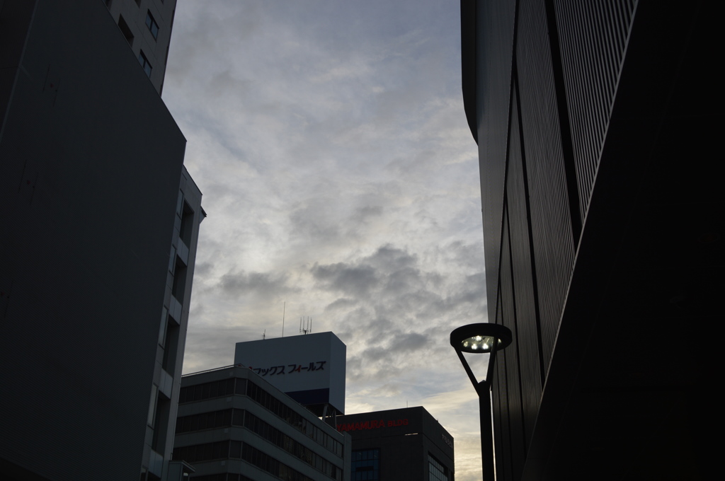 ビルの隙間