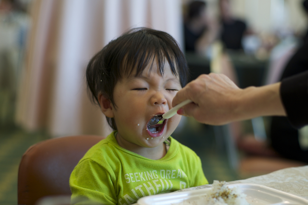 食事中