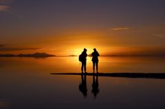 ウユニ塩湖の夕日