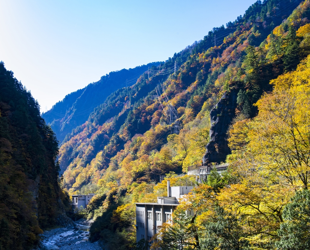 富山県・黒部峡谷