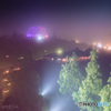六甲枝垂れ A foggy night in September.