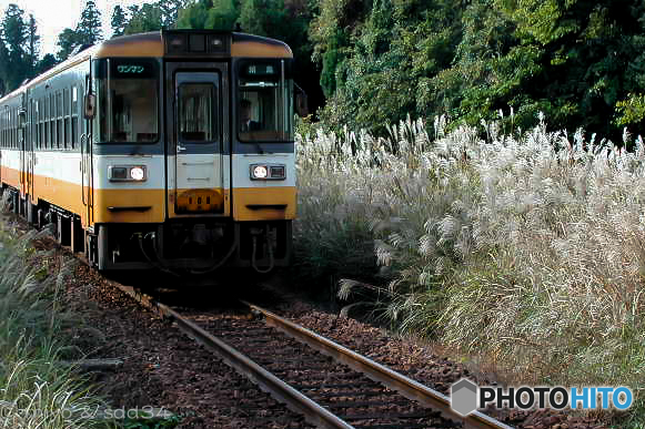 のと鉄道（能登線）羽根駅付近にて