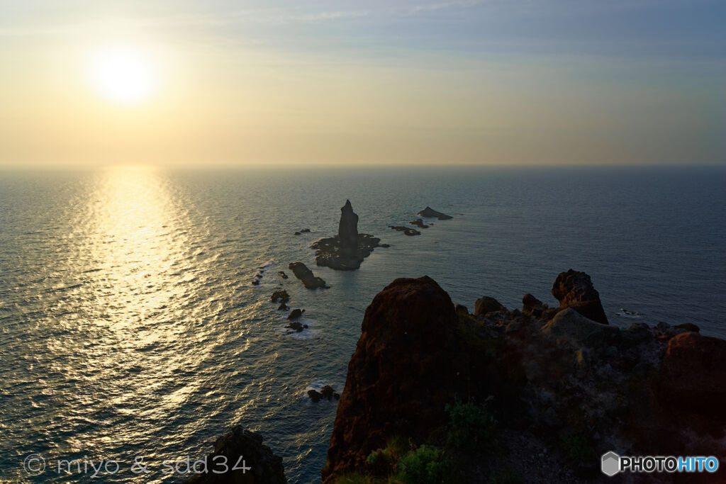 カムイ岩と夕陽