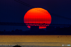 sunset over Akashi-Kaikyo Ohashi bridge.