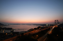 関門の夕暮れ