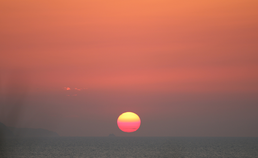 沈む太陽