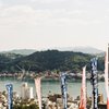 潮風かけのぼる街
