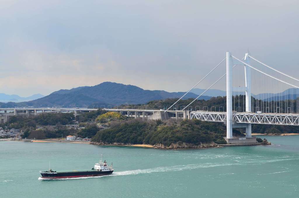穏やかな瀬戸の海