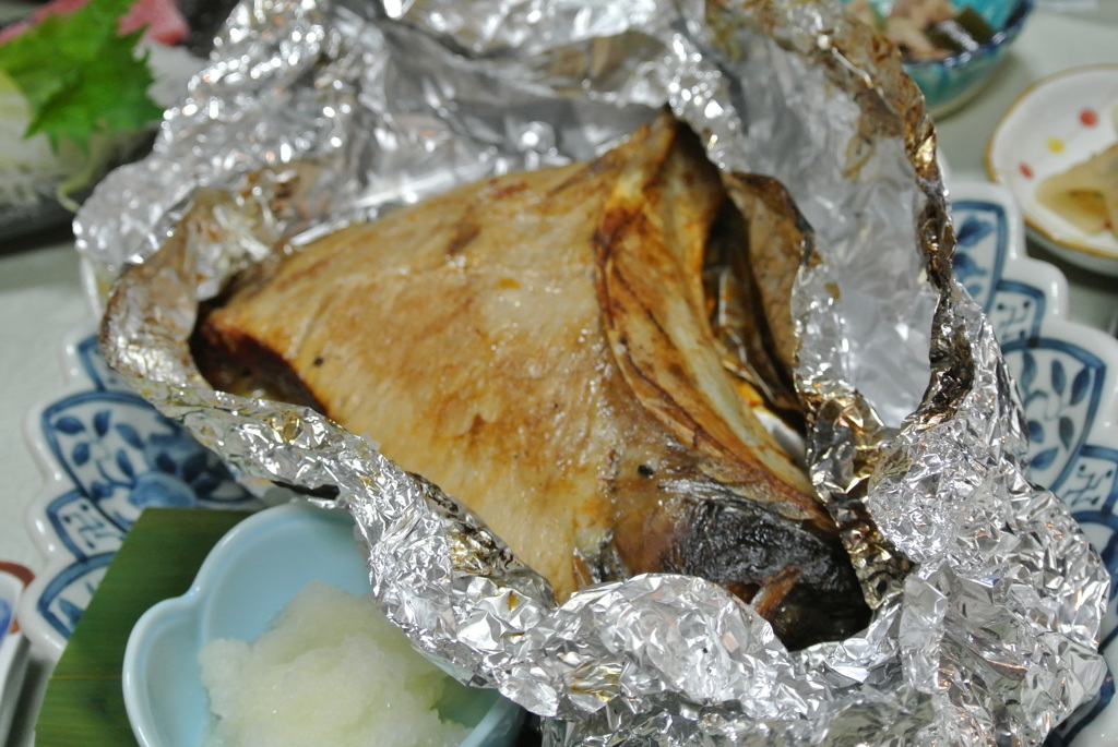 まぐろ兜焼き
