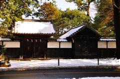 氷川神社｜参道沿いの門