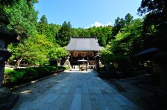 山形｜宝珠山 立石寺（山寺）　根本中堂