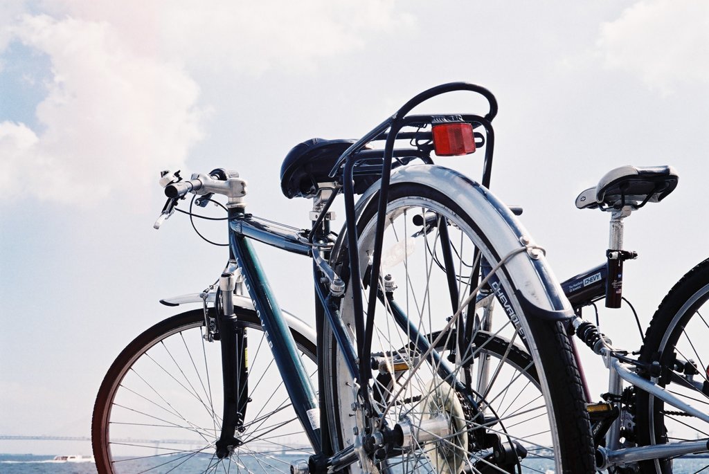 自転車と空