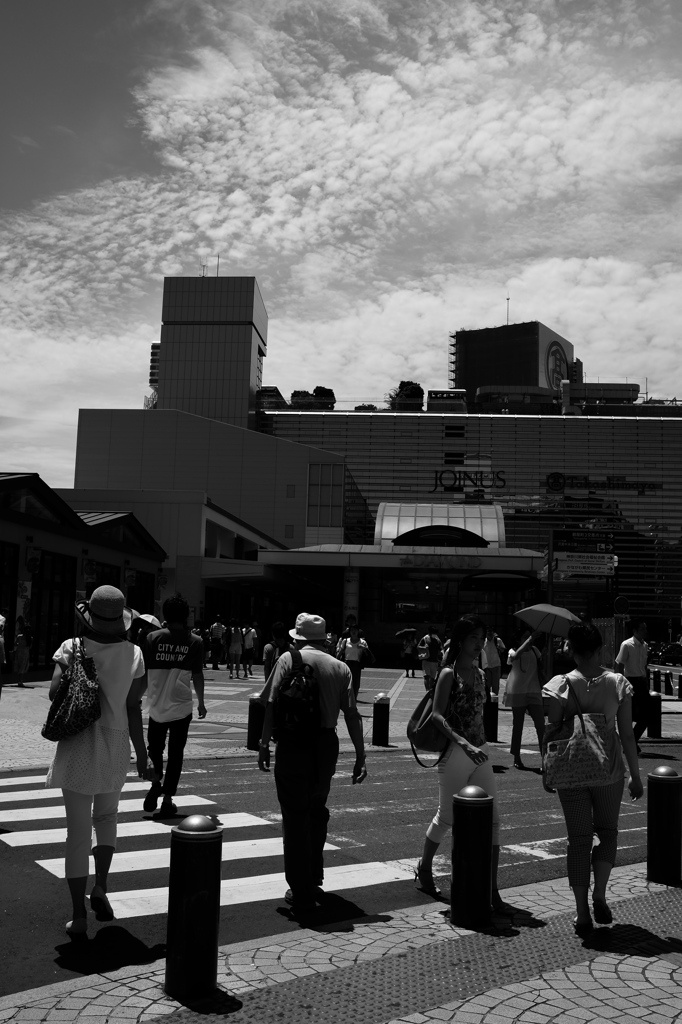 横浜駅西口