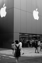 アップル銀座前