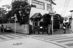 御成通りのY字路