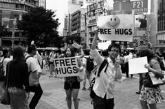 FREE HUGS