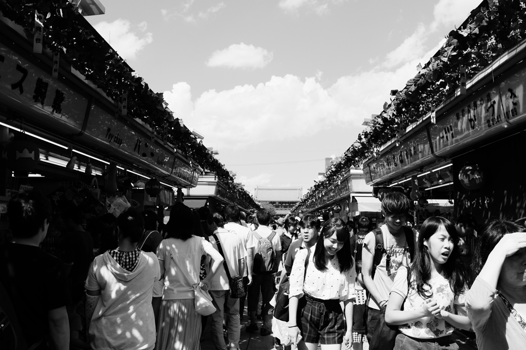仲見世
