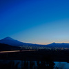 富士川ＳＡの夜明け