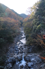川