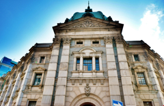 神奈川県立歴史博物館(旧横浜正金銀行本店本館)