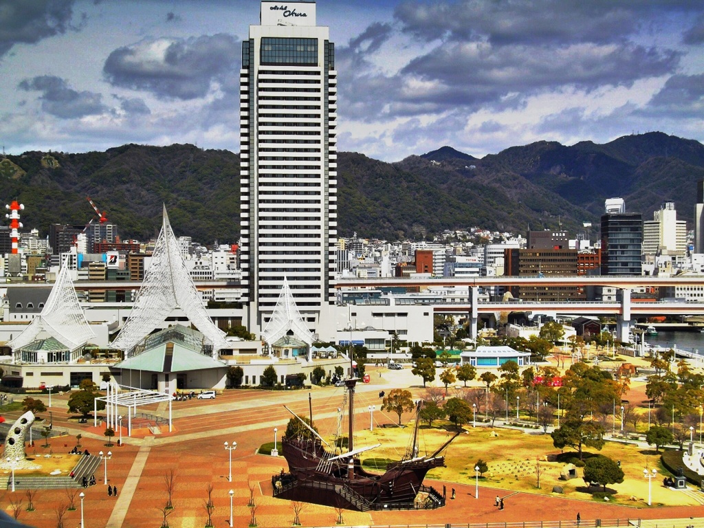 kobe port city