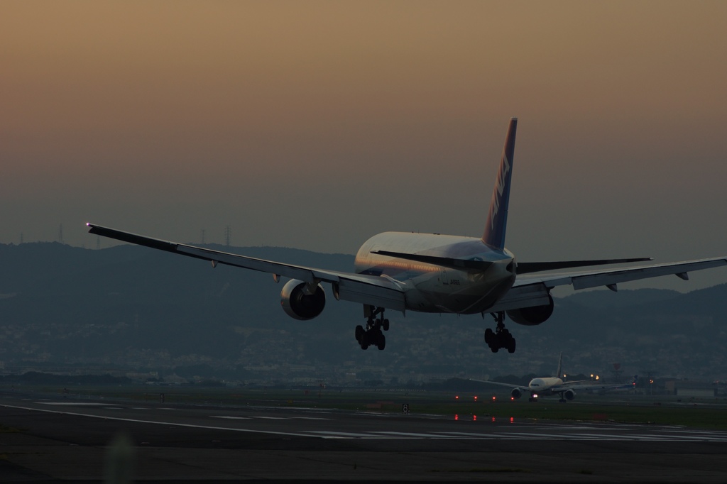 ANA 777