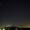 星空の下の伯耆富士