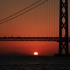 日没直前の明石海峡大橋