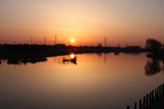 沼の夜明け