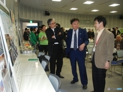 3d57c79cad44401359cdb905bbd91450-１