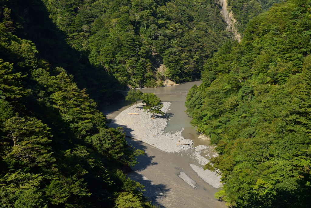 泥の吊り橋