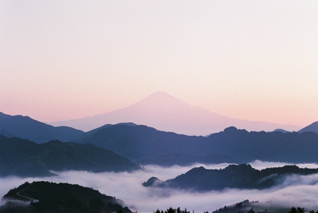 フィルム写真３（雲海と富士山）