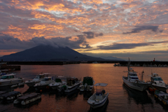 桜島の夜明け