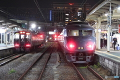 夜の長崎駅